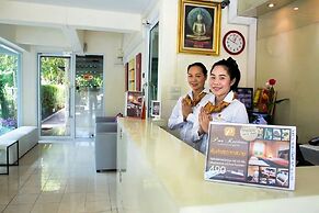 Pova Residence and Boutiques Resort