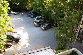 Pova Residence and Boutiques Resort