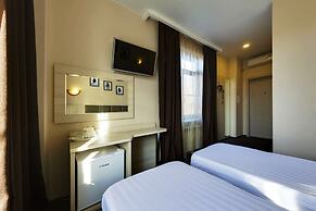 Hotel Marton Sholokhova