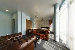 Hotel Marton Sholokhova