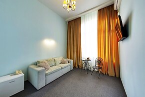 Hotel Marton Sholokhova