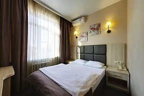 Hotel Marton Sholokhova