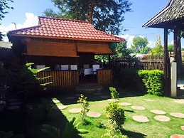 Palace Nyaung Shwe Guest House