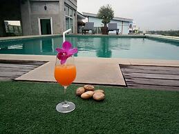 Ananya Residence Service Apartment