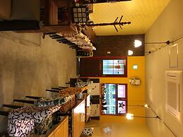 Yadocafe Chelsea's Rainbow B&B