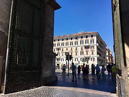 900 Piazza del Popolo