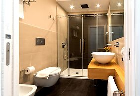 900 Piazza del Popolo