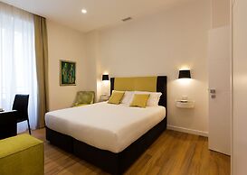 900 Piazza del Popolo