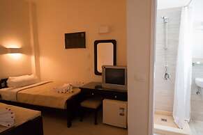 Hapi Hotel