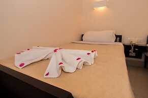 Hapi Hotel