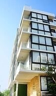 Menesse On the Beach Apartment 4