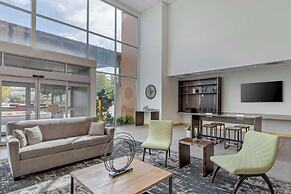 Best Western Plus Peppertree Nampa Civic Center Inn