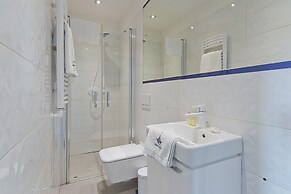 Imperial Apartments - Valor