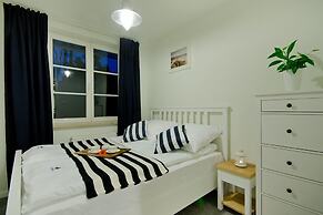 Imperial Apartments - Valor