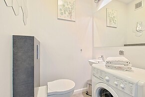 Imperial Apartments - Valor