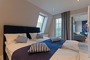 Imperial Apartments - Valor