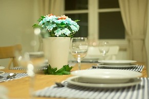 Imperial Apartments - Valor