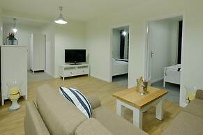 Imperial Apartments - Valor