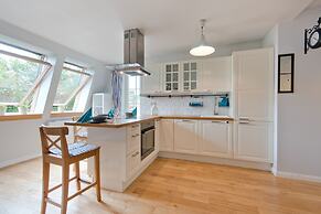 Imperial Apartments - Valor