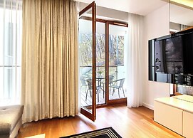 Imperial Apartments - Aquarius