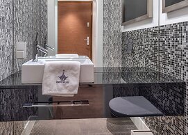 Imperial Apartments - Aquarius