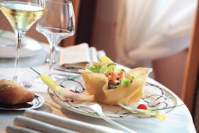 Logis Hôtel & Restaurant des Lacs