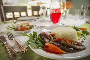 Hidden Paradise Lodge