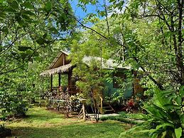 Hidden Paradise Lodge