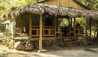 Hidden Paradise Lodge