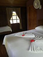 Hidden Paradise Lodge