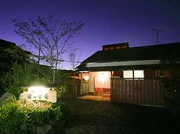 Yufuin Onsen Hotel Poppoan