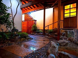 Yufuin Onsen Hotel Poppoan