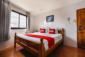 OYO 861 Patong Dynasty Hotel