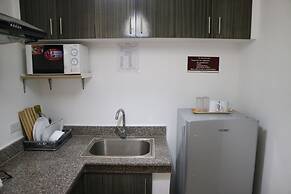 Sea Pearl Manila Suites