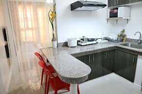 Sea Pearl Manila Suites