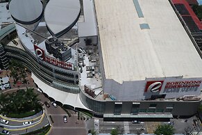 Sea Pearl Manila Suites