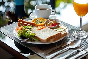 Rung Aroon Hotel By Le Siri