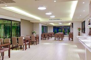 Rung Aroon Hotel By Le Siri