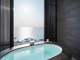 Ananti at Busan Cove