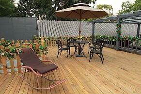 Zhantan Courtyard Hotel