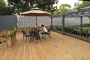 Zhantan Courtyard Hotel