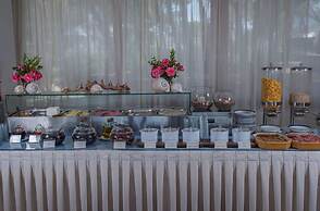 Delfinia Hotel & Bungalows