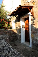 Delfinia Hotel & Bungalows