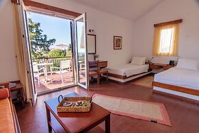 Hotel Delfinia