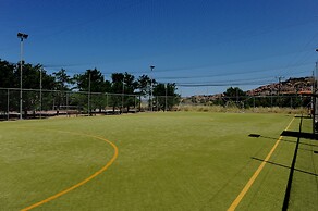 Delfinia Hotel & Bungalows