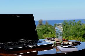 Delfinia Hotel & Bungalows