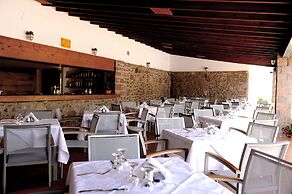 Delfinia Hotel & Bungalows