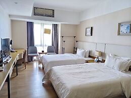 Yuwa Serviced ApartHotel