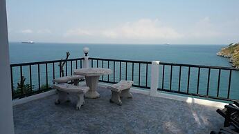 Ocean View Resort - Koh Sichang