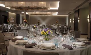 Lincoln Plaza London, Curio Collection by Hilton